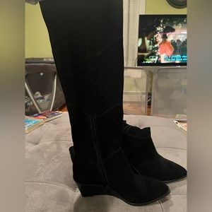 1 State High Black boots